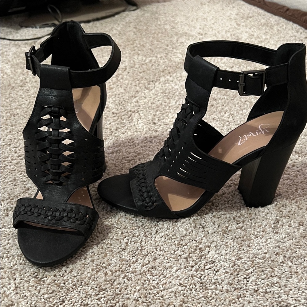 Elegant Black Heeled Sandals by Nine West